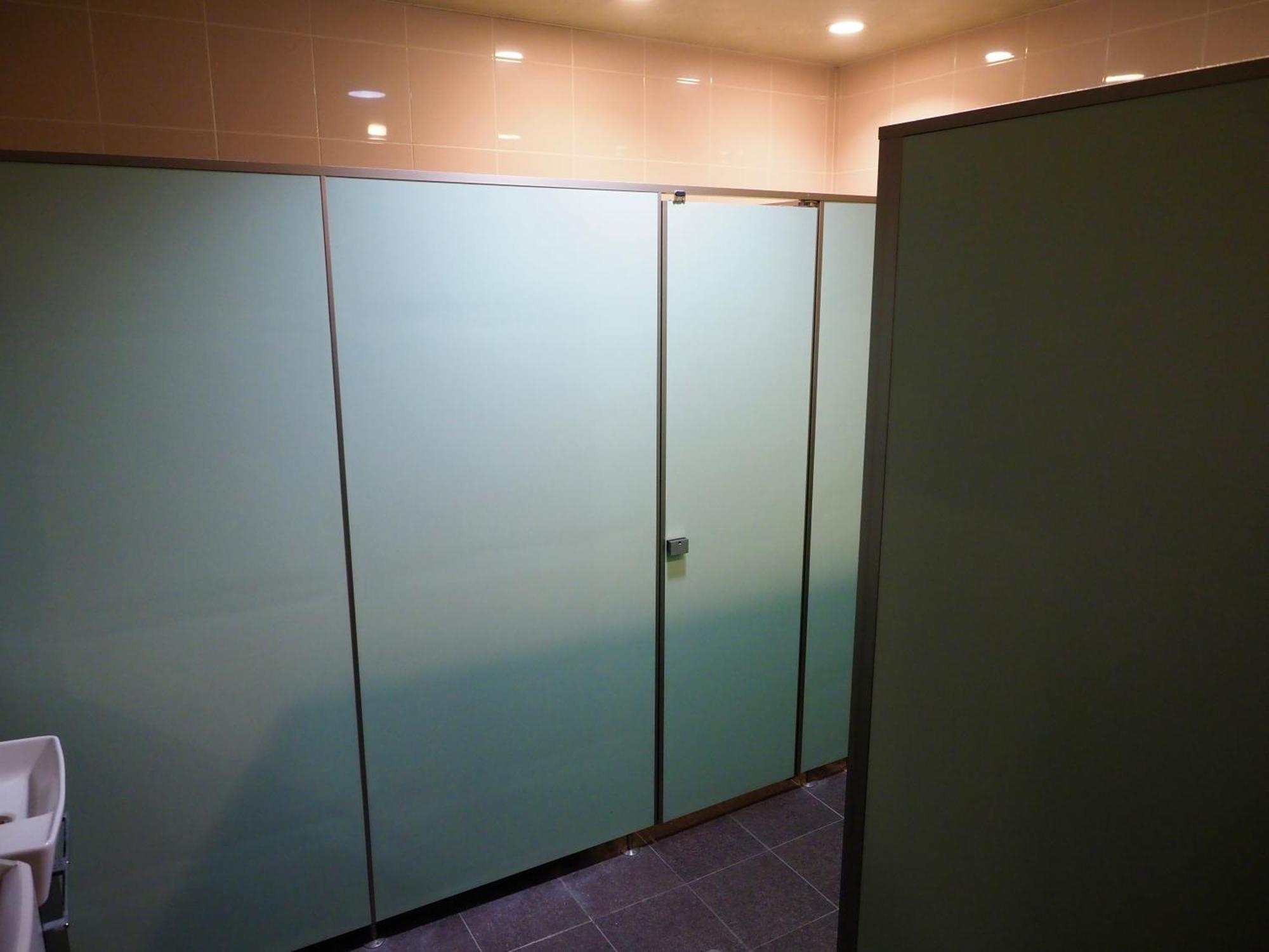 Capsule Hotel Block Room Токио Экстерьер фото